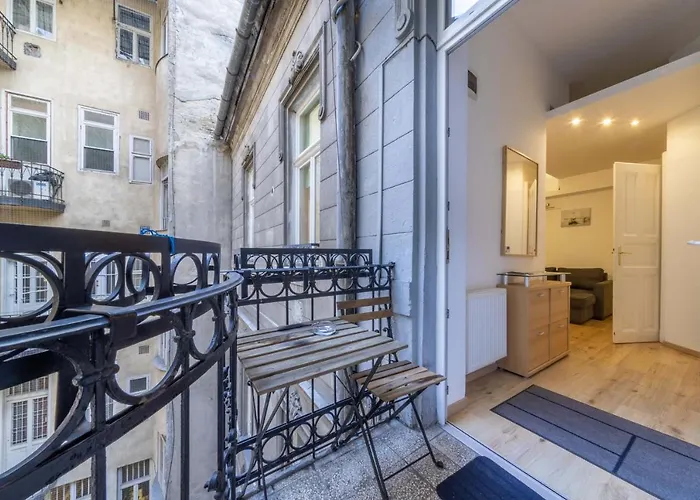 Anastasia 2 Bedrooms On Váci Utca * Budapest