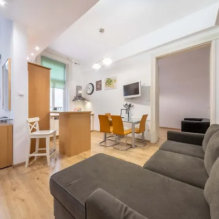 Anastasia 2 Bedrooms On Vaci Utca Apartment